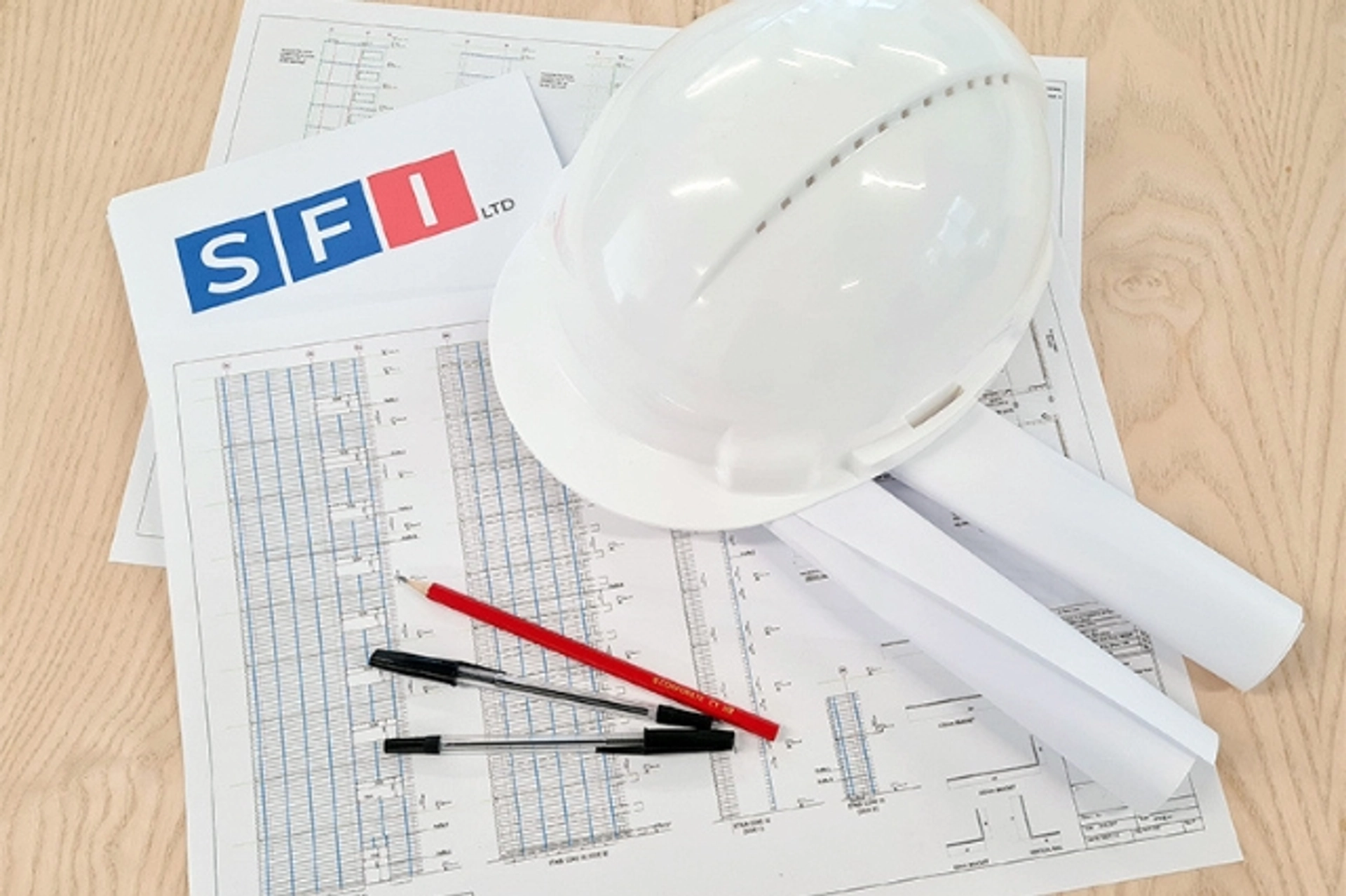 Surveyor with clipboard inspecting external façade for insurance report